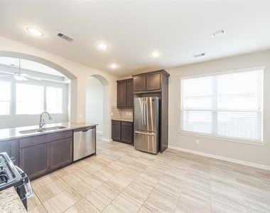 5626 Verona Ridge Drive - Photo Thumbnail 10
