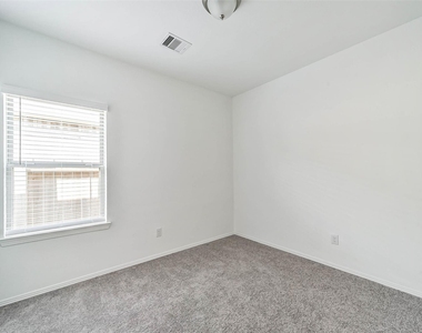 5626 Tabula Rasa Dr - Photo Thumbnail 21