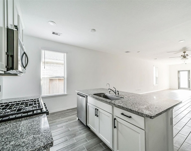 5626 Tabula Rasa Dr - Photo Thumbnail 12