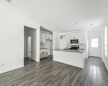 5626 Tabula Rasa Dr - Photo Thumbnail 19