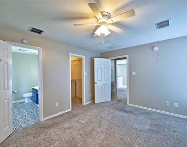 19803 Lindenwick Court - Photo Thumbnail 23