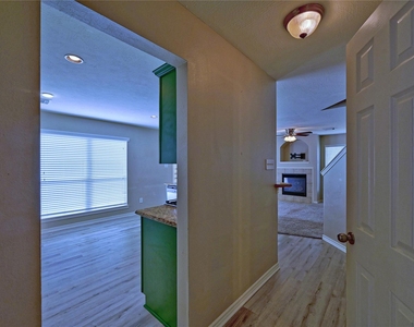 19803 Lindenwick Court - Photo Thumbnail 6