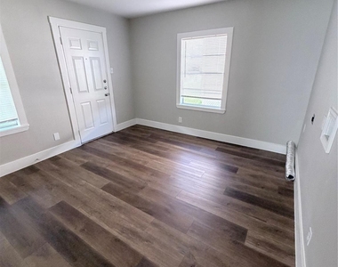 7011 Anderson Street - Photo Thumbnail 12