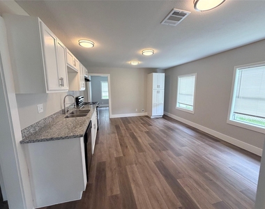 7011 Anderson Street - Photo Thumbnail 10