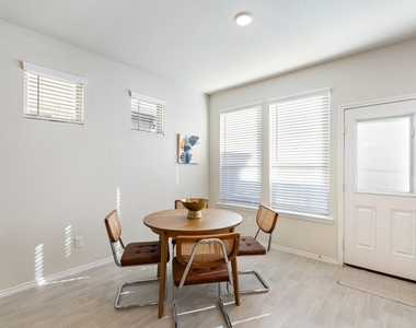 3235 Longleaf Meadows Drive - Photo Thumbnail 5