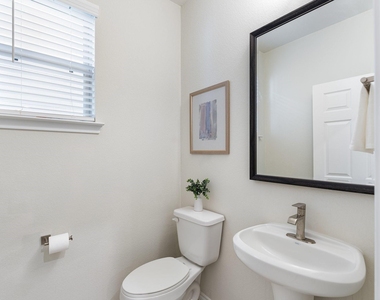 3235 Longleaf Meadows Drive - Photo Thumbnail 10