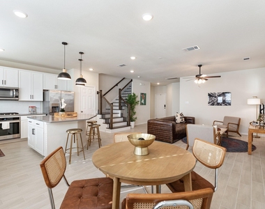 3235 Longleaf Meadows Drive - Photo Thumbnail 4