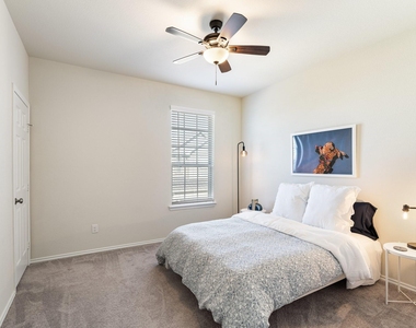 3235 Longleaf Meadows Drive - Photo Thumbnail 17