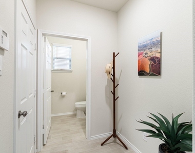 3235 Longleaf Meadows Drive - Photo Thumbnail 9
