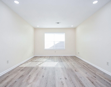 3243 Ashlock Drive - Photo Thumbnail 39