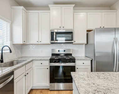 15650 Honey Cove Drive - Photo Thumbnail 8
