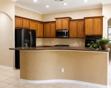 16415 Burham Park Drive - Photo Thumbnail 10