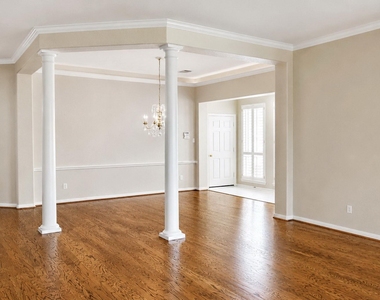 16415 Burham Park Drive - Photo Thumbnail 5