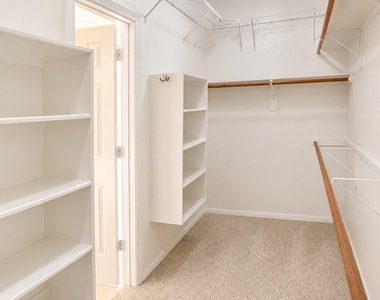 16415 Burham Park Drive - Photo Thumbnail 24