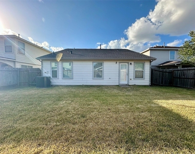 20515 Hillsdale Park Drive - Photo Thumbnail 30