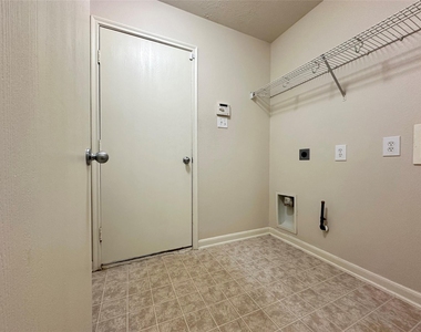 20515 Hillsdale Park Drive - Photo Thumbnail 28