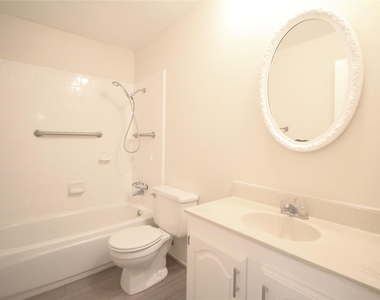 5327 Karenbeth Drive Drive - Photo Thumbnail 7