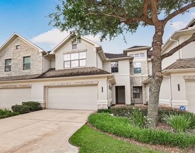 4307 Lake Walk Court - Photo Thumbnail 1