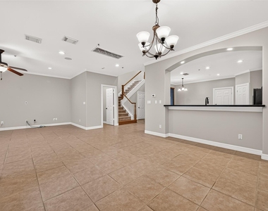 4307 Lake Walk Court - Photo Thumbnail 13