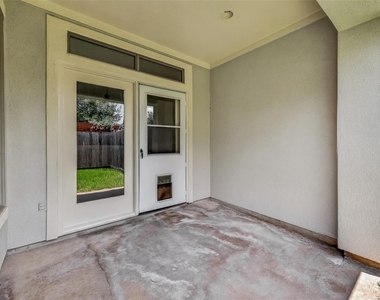4307 Lake Walk Court - Photo Thumbnail 40