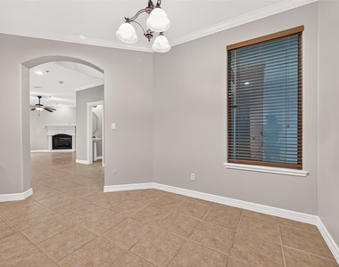 4307 Lake Walk Court - Photo Thumbnail 22