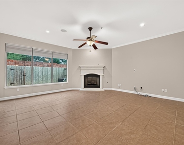 4307 Lake Walk Court - Photo Thumbnail 7