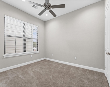 3339 Beverly Forest Drive - Photo Thumbnail 25