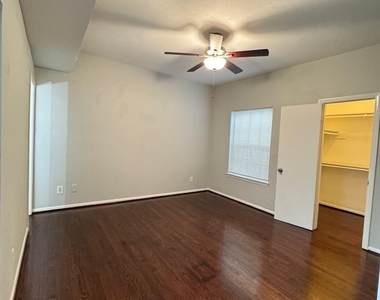 9809 Richmond Avenue - Photo Thumbnail 14