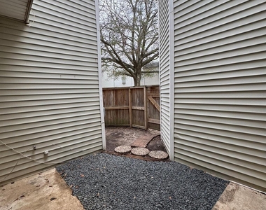 9809 Richmond Avenue - Photo Thumbnail 16