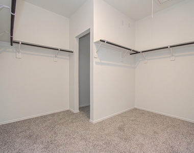 3046 Bloomsbury Terrace Drive - Photo Thumbnail 26