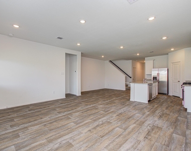3046 Bloomsbury Terrace Drive - Photo Thumbnail 19