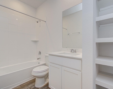 3046 Bloomsbury Terrace Drive - Photo Thumbnail 11