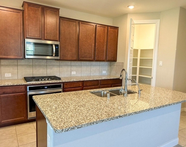 24926 Clearwater Willow Trace Trace - Photo Thumbnail 5