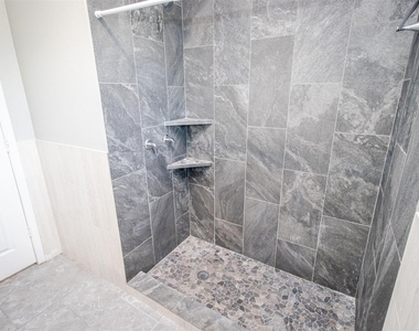 627 West Drive - Photo Thumbnail 14
