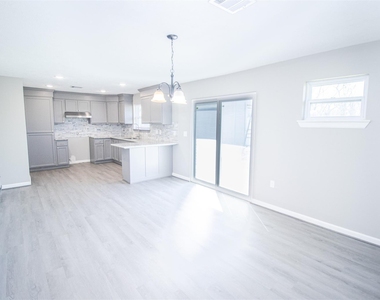 627 West Drive - Photo Thumbnail 3