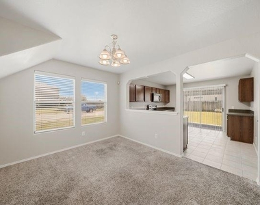 618 Enchanted Springs Drive - Photo Thumbnail 4