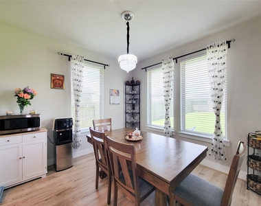 3534 Matterhorn Drive - Photo Thumbnail 21