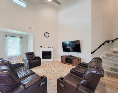 3534 Matterhorn Drive - Photo Thumbnail 24