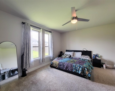 3534 Matterhorn Drive - Photo Thumbnail 8