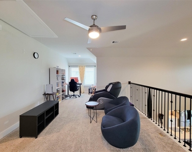 3534 Matterhorn Drive - Photo Thumbnail 30
