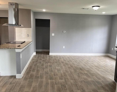 919 Foster Avenue - Photo Thumbnail 1