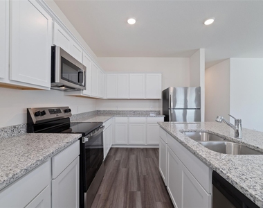31030 Gayle Prairie Oaks Street - Photo Thumbnail 16
