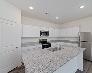 31030 Gayle Prairie Oaks Street - Photo Thumbnail 15