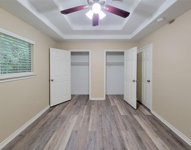 12700 Royal Green Drive - Photo Thumbnail 33