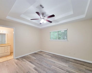 12700 Royal Green Drive - Photo Thumbnail 28