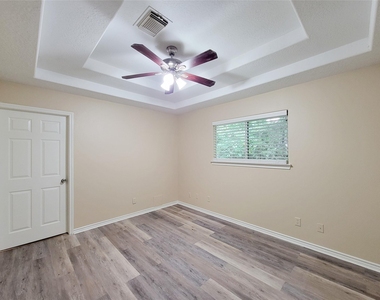 12700 Royal Green Drive - Photo Thumbnail 35