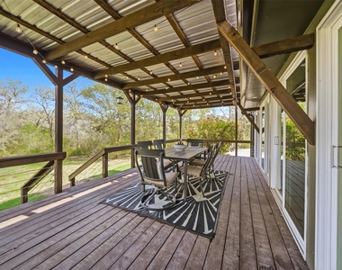 8052 Perry Lane - Photo Thumbnail 35