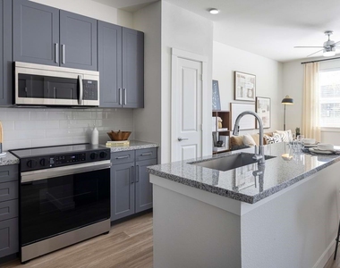 1505 Oliver Street - Photo Thumbnail 9