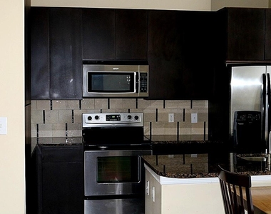 300 St Joseph Parkway - Photo Thumbnail 4