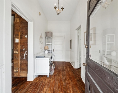 411 Marie Street - Photo Thumbnail 2